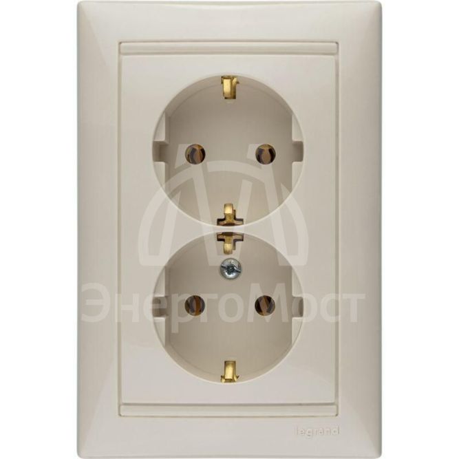 Розетка 2-м СП Valena в сборе с заземл. сл. кость Leg 774370