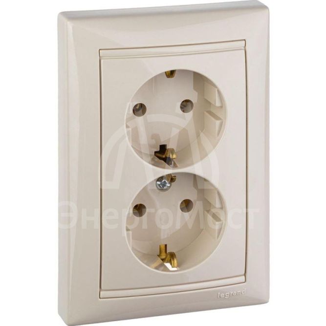 Розетка 2-м СП Valena в сборе с заземл. сл. кость Leg 774370