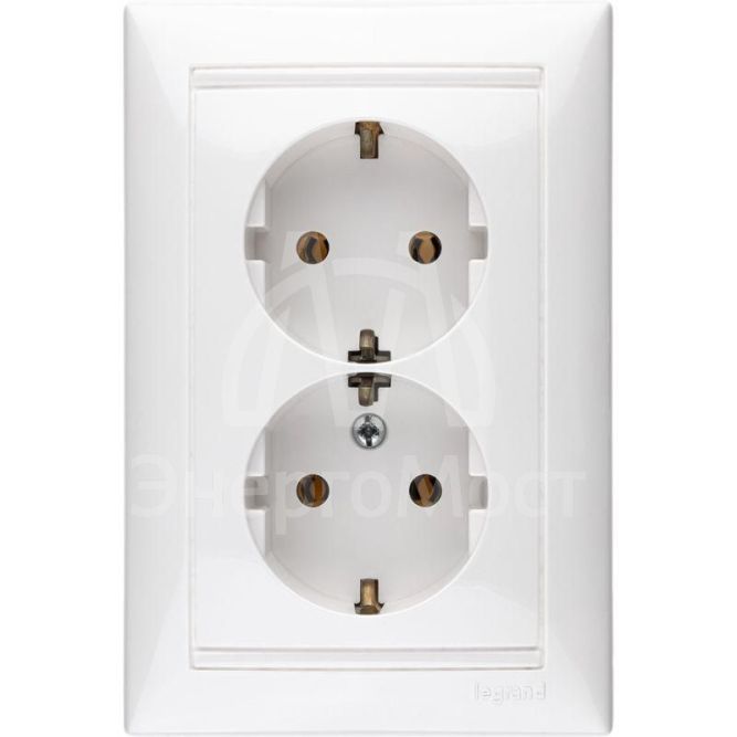 Розетка 2-м СП Valena в сборе с заземл. бел. Leg 774400