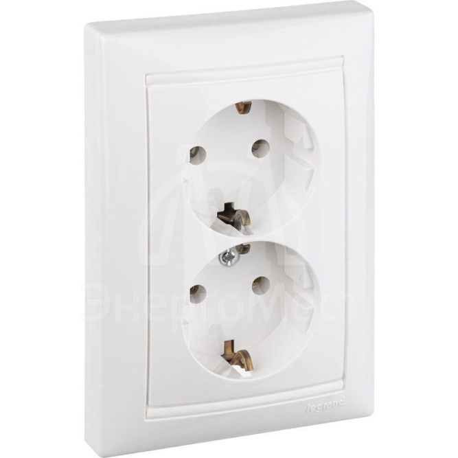 Розетка 2-м СП Valena в сборе с заземл. бел. Leg 774400