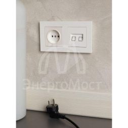 Рамка 2-м BRITE РУ-2-Бр бел. рифленый IEK BR-M22-51-K01