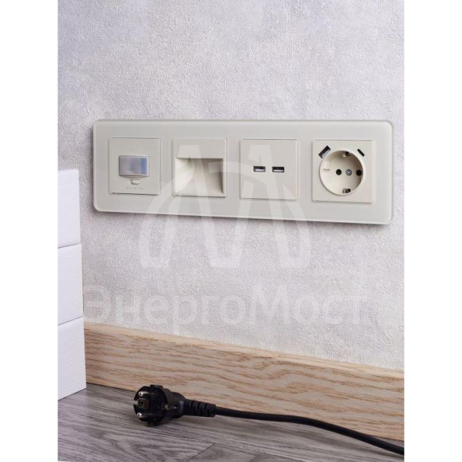 Подсветка светодиодная BRITE встраив. ПЛ20-БрКр беж. IEK BR-FL20-K10