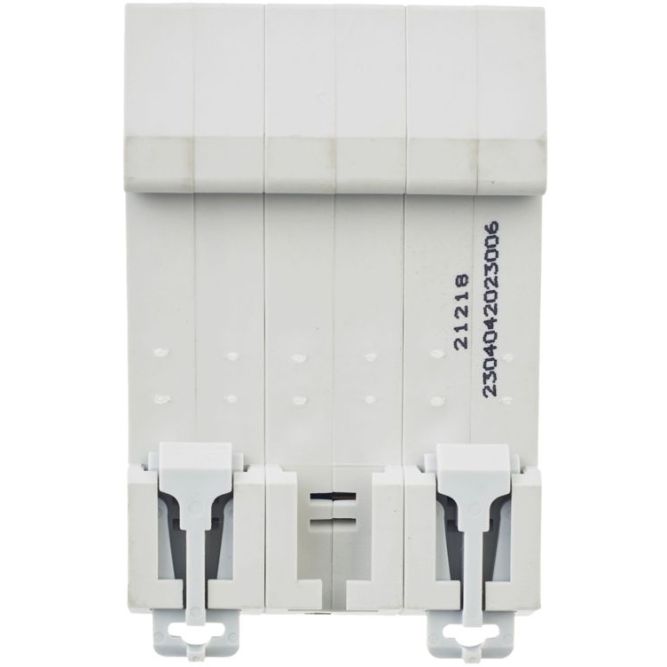 Выключатель автоматический модульный 3п C 6А 6кА ВА47-60M IEK MVA31-3-006-C