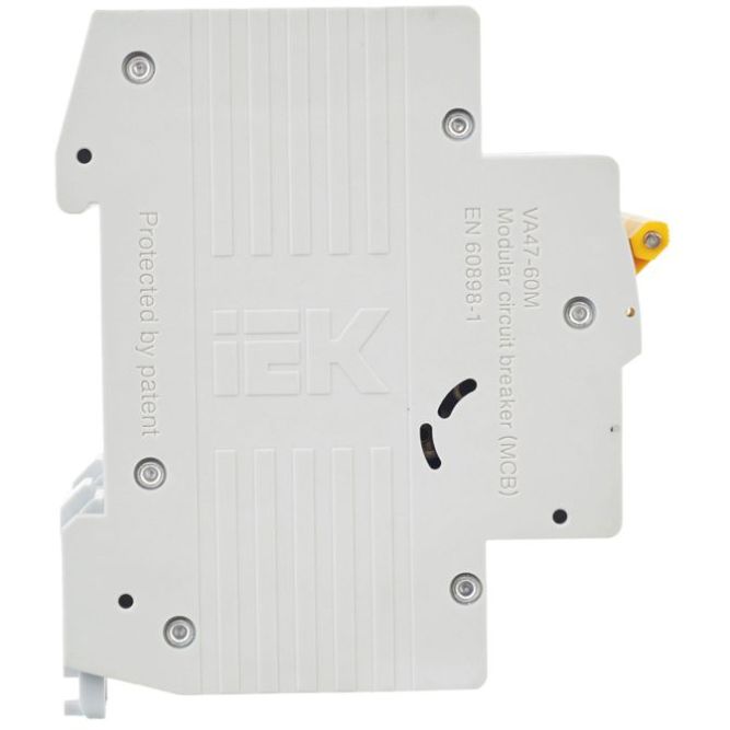 Выключатель автоматический модульный 3п C 6А 6кА ВА47-60M IEK MVA31-3-006-C