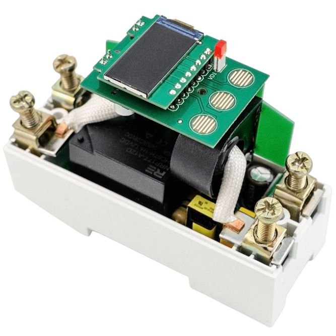 Реле напряжения с контролем тока RE RVA-32А c TFT матрицей