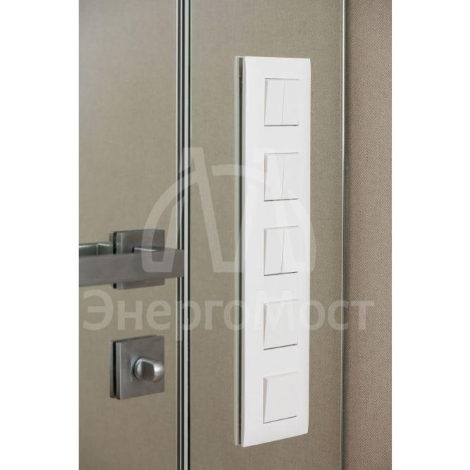 Рамка 5-м SKANDY SK-F05W арктич. бел. IEK SK-M52-K01