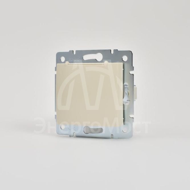 Механизм розетки 1-м СП KARINA с защ. крышкой термопласт с заземл. крем LEZARD 707-0388-123B