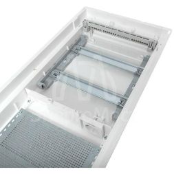 Щит комбинированный встраив. Nova 2 DIN-рейки + 3 монтаж. платы 5 габарит IP41 с метал. перфорированной дверью EKF nv-cb-pmd-2+3