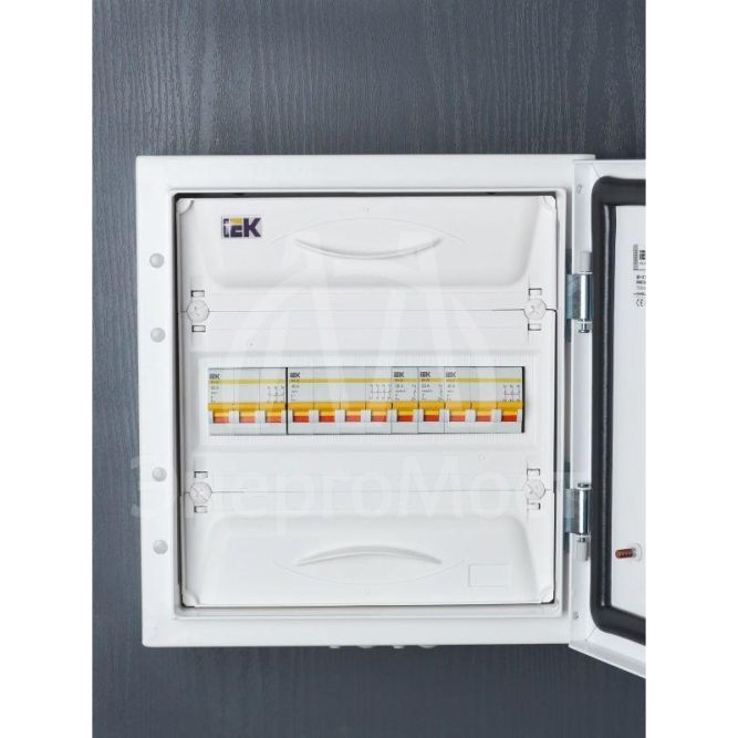 Выключатель нагрузки ВН-32 20А/1П IEK MNV10-1-020