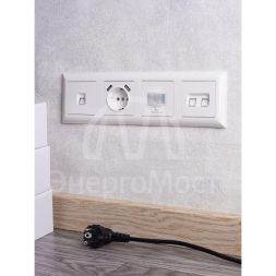 Рамка 4-м BRITE РУ-4-Бр бел./бел. IEK BR-M42-12-K01