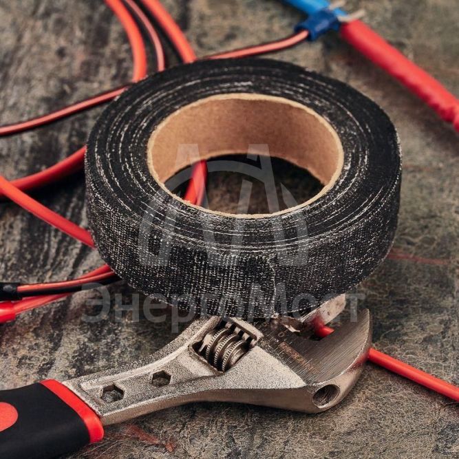 Изолента ХБ 20мм (рул.6.7м) 80г Rexant 09-2403