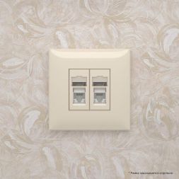 Розетка компьютерная 2-м СП Avanti "Ванильная дымка" RJ45 кат.5E DKC 4405464
