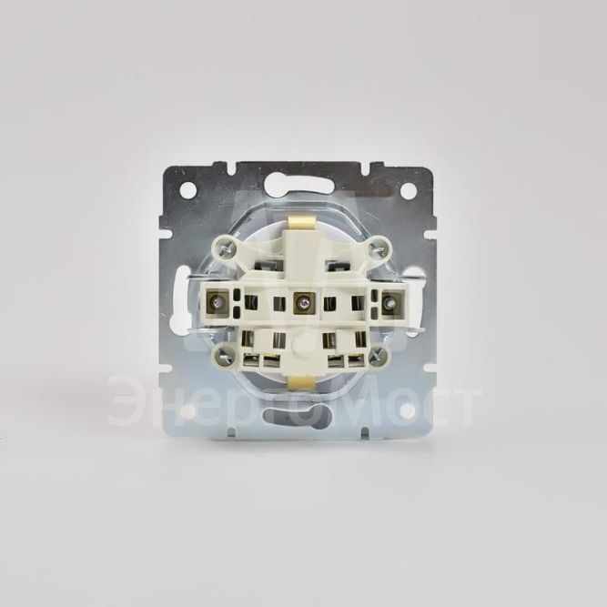 Механизм розетки 1-м СП KARINA термопласт с заземл. бел. LEZARD 707-0288-122B
