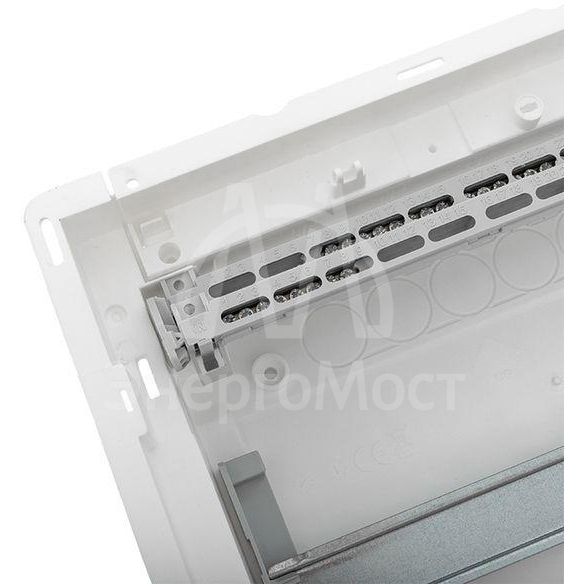 Щит силовой встраив. Nova 48мод. IP41 с пластик. дверью EKF nv-pb-pd-4