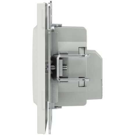 Розетка силовая KANT 2P+E защ. шторки бел. песок DKC 7010003