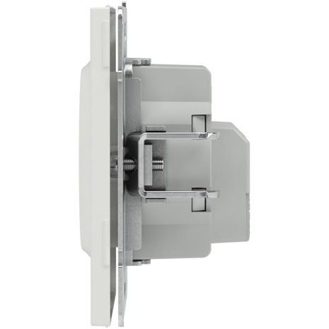 Розетка силовая KANT 2P+E защ. шторки бел. песок DKC 7010003