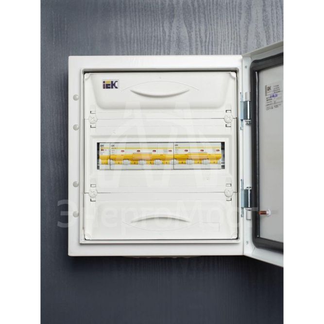 Выключатель автоматический модульный 3п C 63А 10кА ВА47-100 IEK MVA40-3-063-C