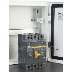 Выключатель автоматический 3п 200А 35кА ВА 88-35 IEK SVA30-3-0200