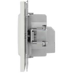 Розетка силовая KANT 2P+E без шторки бел. песок DKC 7010033