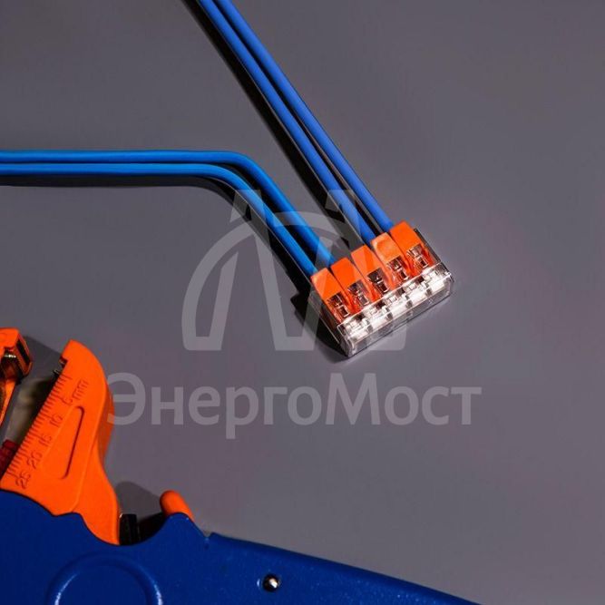 Клемма универсальная компактная 5-прoводная до 4.0кв.мм (уп.5шт) Rexant 07-5210