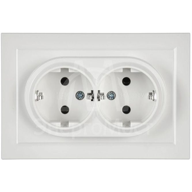 Розетка 2-м СП BRITE РС12-3-БрБ 16А в сборе с заземл. без защ. шторок бел. IEK BR-R21-16-K01-F