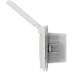 Розетка силовая KANT IP44 2P+E защ. шторки с крышкой бел. песок DKC 7010013