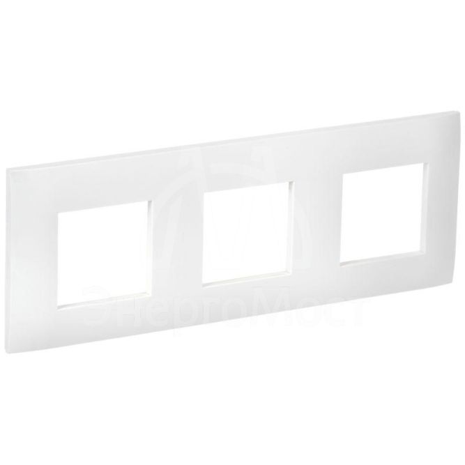 Рамка 3-м SKANDY SK-F03W арктич. бел. IEK SK-M32-K01