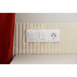 Рамка 3-м SKANDY SK-F03W арктич. бел. IEK SK-M32-K01