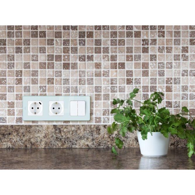 Розетка 1-м СП Inspiria 16А IP20 250В 2P+E защ. шторки немецк. стандарт бел. Leg 673730