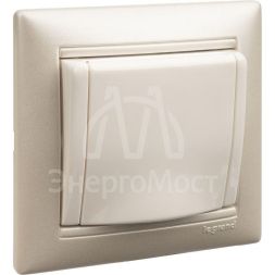 Механизм розетки 1-м СП Valena с защ. крышкой защ. шторки с заземл. бел. Leg 774422