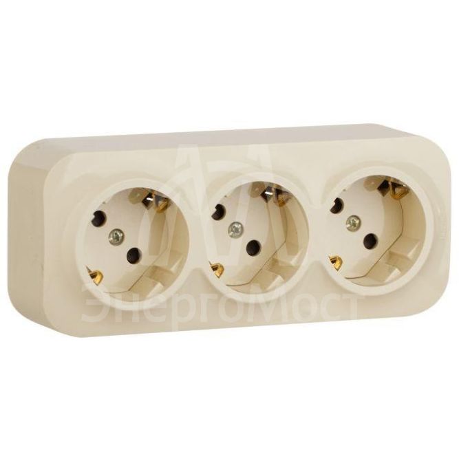 Розетка 3-м ОП Quteo 16А IP20 250В 3х2P+E с заземл. защ. шторки сл. кость Leg 782268