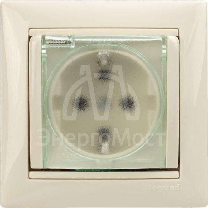 Механизм розетки 1-м СП Valena защ. шторки с защ. крышкой нем. станд. IP44 сл. кость Leg 774120