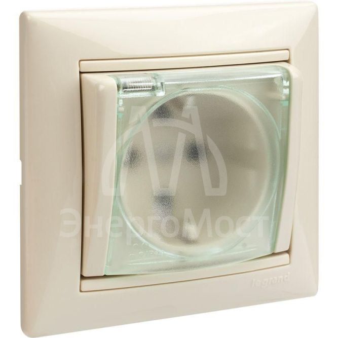 Механизм розетки 1-м СП Valena защ. шторки с защ. крышкой нем. станд. IP44 сл. кость Leg 774120