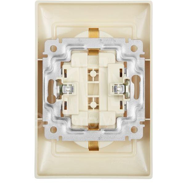 Розетка 2-м СП Valena 2К+З с заземл. нем. станд. сл. кость (DIY-упак.) Leg 695616