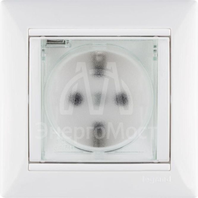 Механизм розетки 1-м СП Valena 2К+3 IP44 с защ. крышкой защ. шторки с заземл. нем. станд. бел. Leg 774220