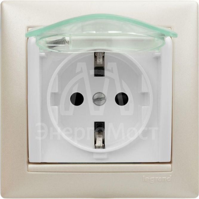Механизм розетки 1-м СП Valena 2К+3 IP44 с защ. крышкой защ. шторки с заземл. нем. станд. бел. Leg 774220
