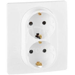 Розетка 2-м СП Etika 2К+З 16А с заземл. винт. зажимы в сборе бел. Leg 672223
