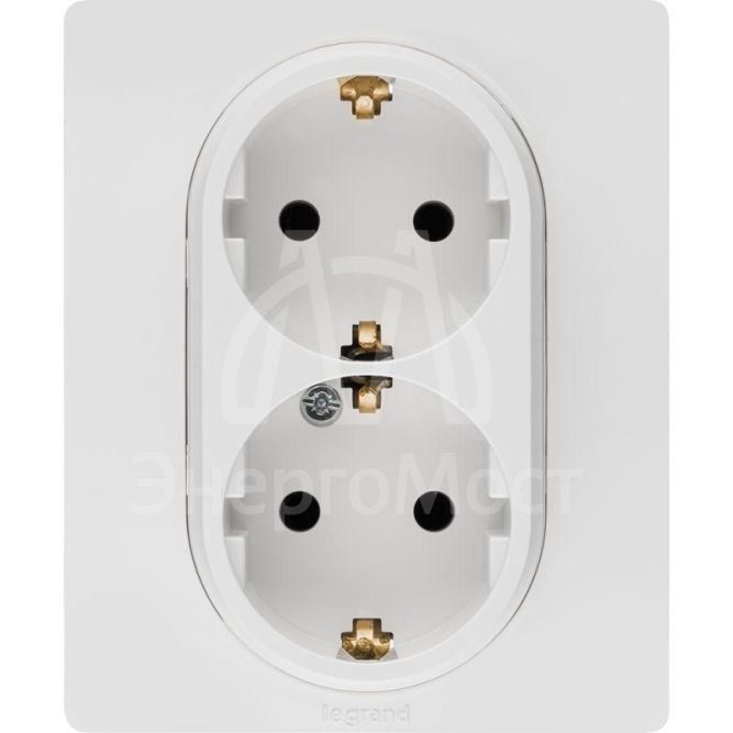 Розетка 2-м СП Etika 2К+З 16А с заземл. винт. зажимы в сборе бел. Leg 672223