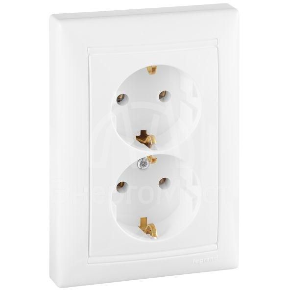 Розетка 2-м СП Valena 2К+3 с заземл. нем. станд. бел. (DIY-упак.) Leg 694272
