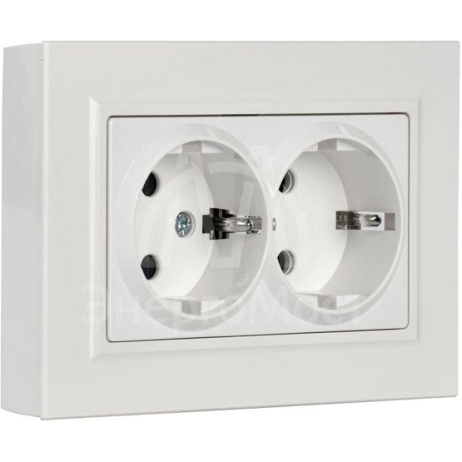 Розетка 2-м СП BRITE РСш12-3-БрБ 16А в сборе с заземл. защ. шторки бел. IEK BR-R24-16-K01-F