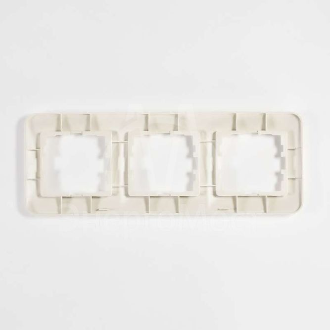 Рамка 3-м KARINA LIFE горизонт. крем. LEZARD 708-0300-148