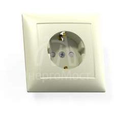 Розетка 1-м СП Селена РС16-400 защ. шторки с заземл. сл. кость Кунцево 8151