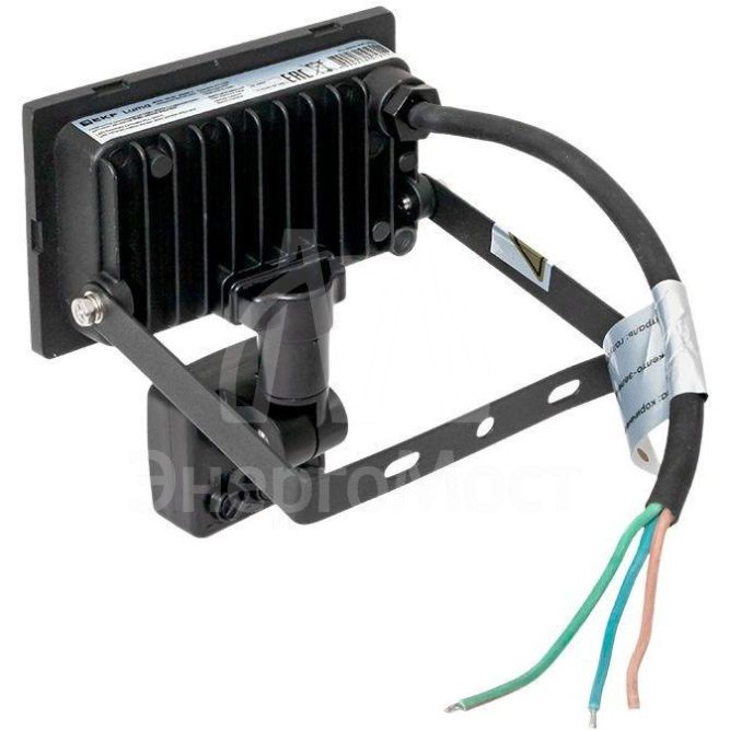 Прожектор светодиодный СДО-3003 30Вт 6500К IP54 с инфракрасным датчиком движения EKF FLL-3003-30D-6500