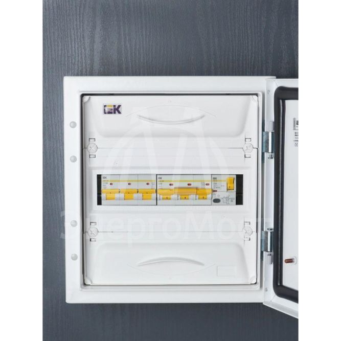 Выключатель автоматический модульный 3п D 80А 10кА ВА47-100 IEK MVA40-3-080-D