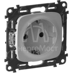 Механизм розетки 1-м СП Valena Allure 16А IP20 250В 2К+З с лиц. панелью винт. зажимы алюм. Leg 753924
