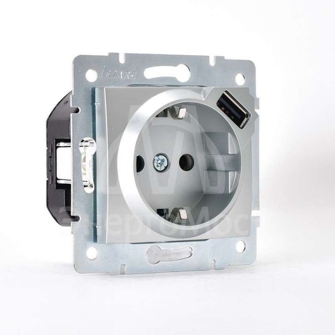 Механизм розетки 1-м СП KARINA 16А с з/к + USB разъем серебро мат. LEZARD 707-4388-181