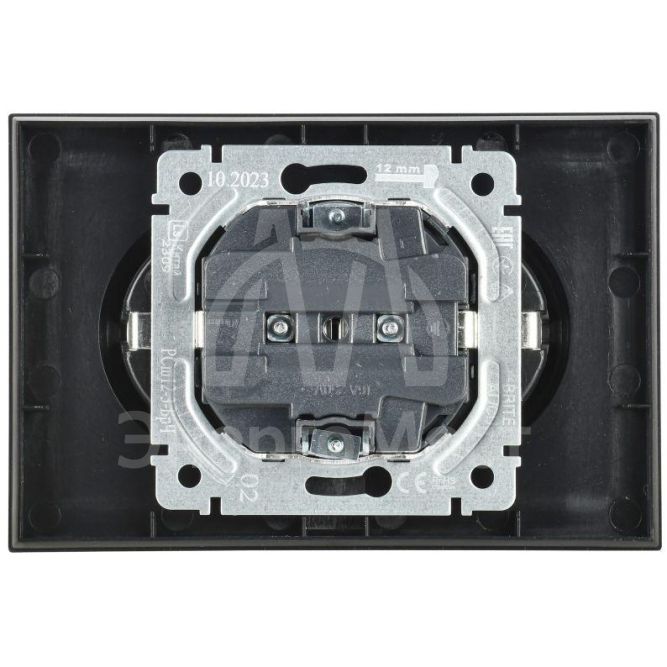 Розетка 2-м СП BRITE РСш12-3-БрЧ 16А в сборе с заземл. защ. шторки черн. IEK BR-R24-16-K02-F