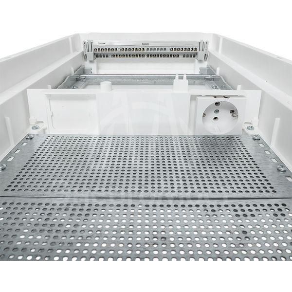 Щит комбинированный встраив. Nova 2 DIN-рейки + 2 монтаж. платы 4 габарит IP41 с пластик. дверью EKF nv-cb-pd-2+2