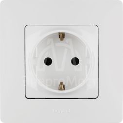 Механизм розетки 1-м СП Etika 2К+З 16А с заземл. винт. зажимы бел. Leg 672221