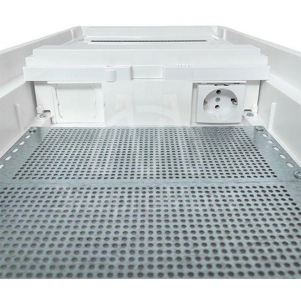 Щит комбинированный встраив. Nova 3 DIN-рейки + 1 монтаж. плата 5 габарит IP41 с метал. перфорированной дверью EKF Proxima nv-cb-pmd-3+1